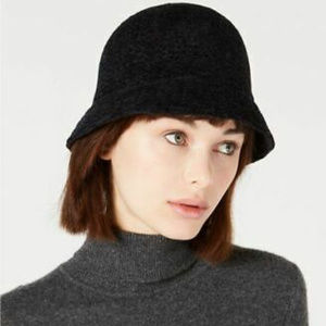 August Hats Women's Chenille Cloche Hat, Black